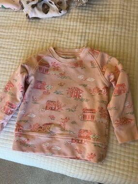 The Beaufort Bonnet Company Pink House Toile Print Cassidy Sweatshirt